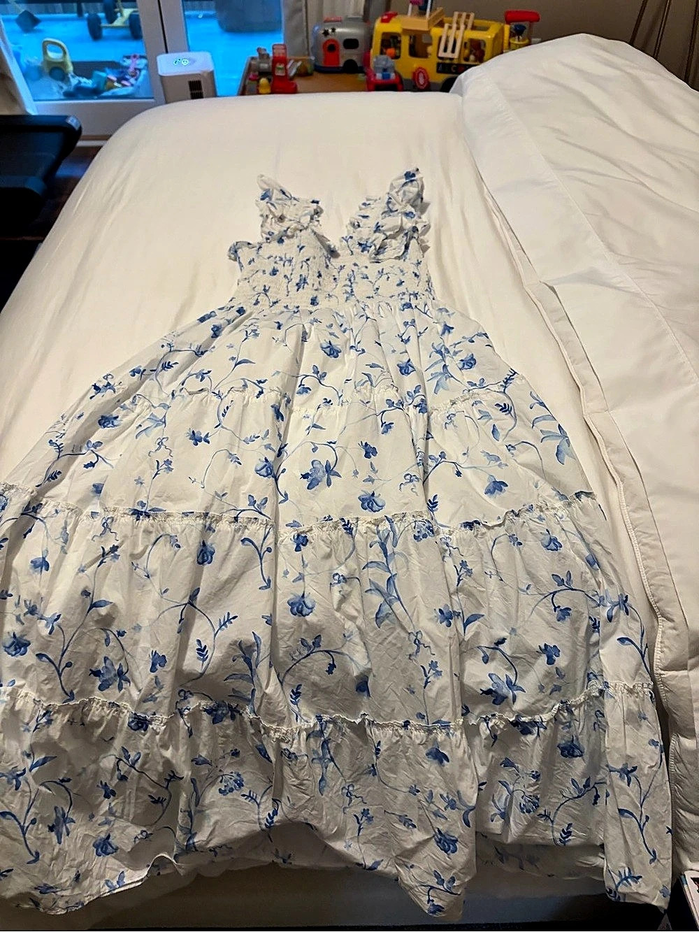 Hill House Floral Nap Dress in White & Blue Size Small